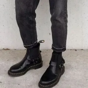 BRANDNEW.DR MARTENS WOMEN'S WINCOX CHELSEA BOOTS(UNISEX)