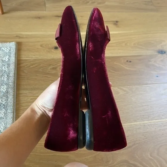 Brooks brothers Italian bow suede flats
