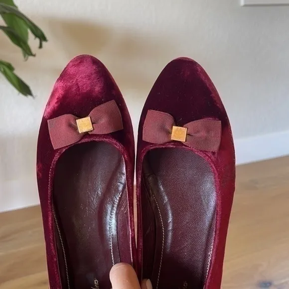 Brooks brothers Italian bow suede flats