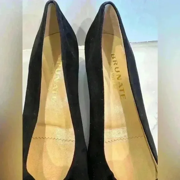 BRUNATE WOMEN'S SUEDE EFFECT FLATS-BLACK-with SILVER BUCKLE SZ 38(EU)