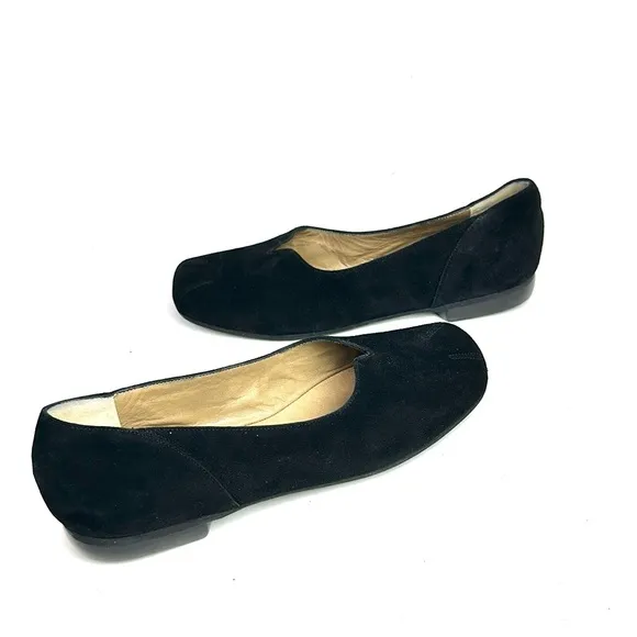Bruno Magli Black Suede Ballet Flats size 36 US 6 Excellent