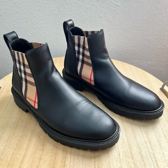 BURBERRY Check Panel Leather Chelsea Boots