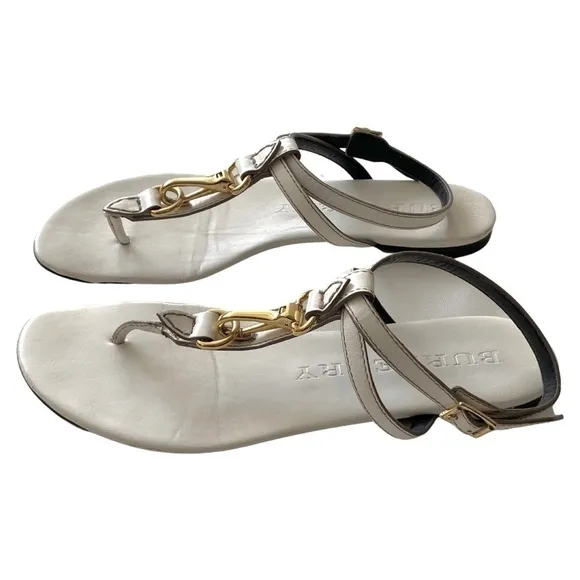 Burberry White Leather Horse Clip Thong Sandals 40