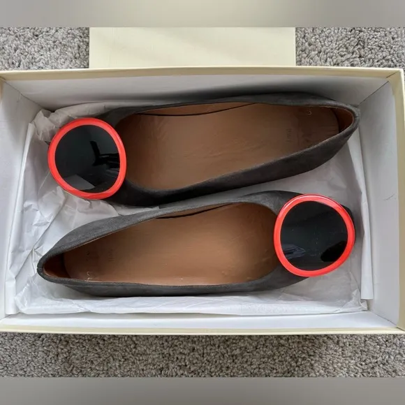 Butter Italy Gray Suede Flats IOB Women’s Size 8.5
