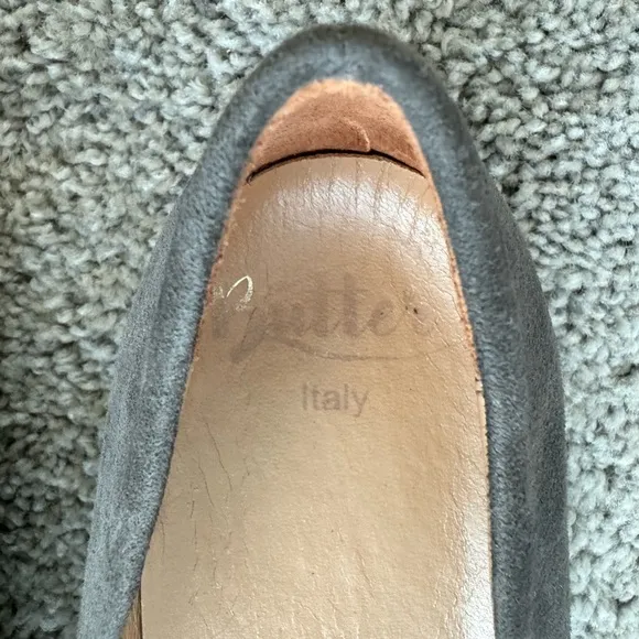 Butter Italy Gray Suede Flats IOB Women’s Size 8.5