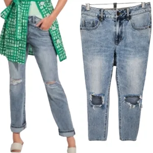 Cabi 100% BF Boyfriend High Rise Relaxed Fit Jean Sandstorm Ripped Light Wash 0