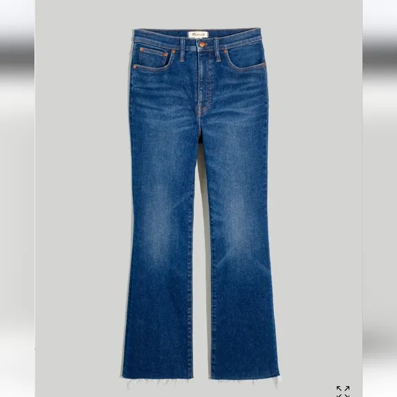 Cali Demi-Boot Jeans in Smithley Wash
