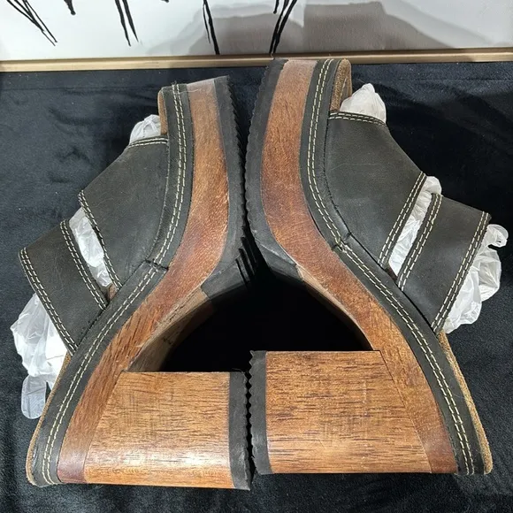 Candies vintage 90s y2k super chunky platform heels leather sandals wood