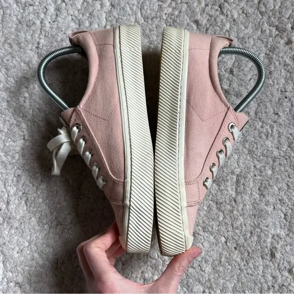 Cariuma Rio Brazil Unisex Rose Canvas OCA LOW Lace Up Platform Sneakers Size 8