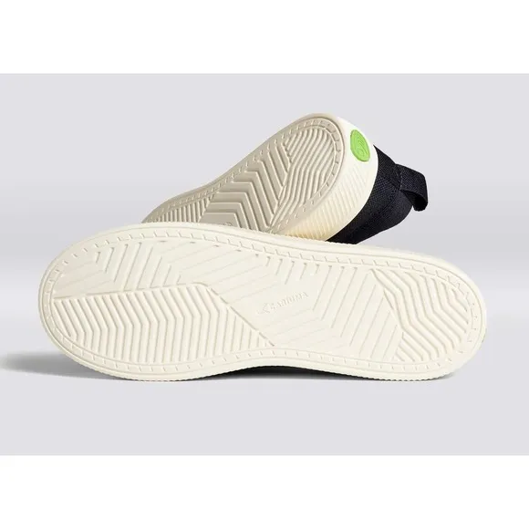 Cariuma Women's Black Knit Sneakers, Black, Size 8 (No Box)