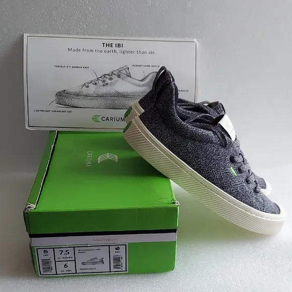 Cariuma Womens Size 7.5 IBI Knit Sneakers Stone Grey