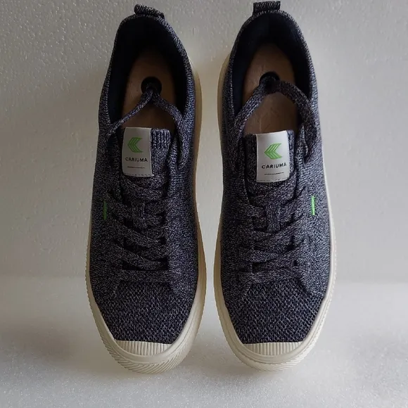 Cariuma Womens Size 7.5 IBI Knit Sneakers Stone Grey