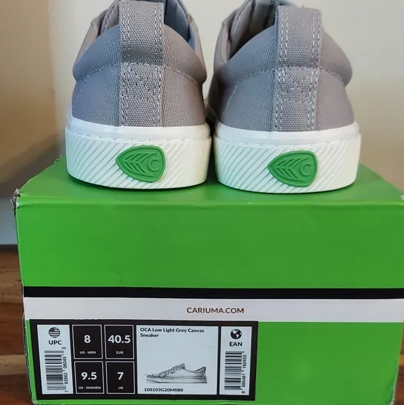 Cariuma Womens Size 9.5 OCA Low Canvas Sneakers Gray