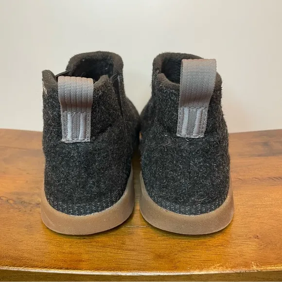 Chaco | Revel Chelsea Boots - Wool Black ; Womens 8