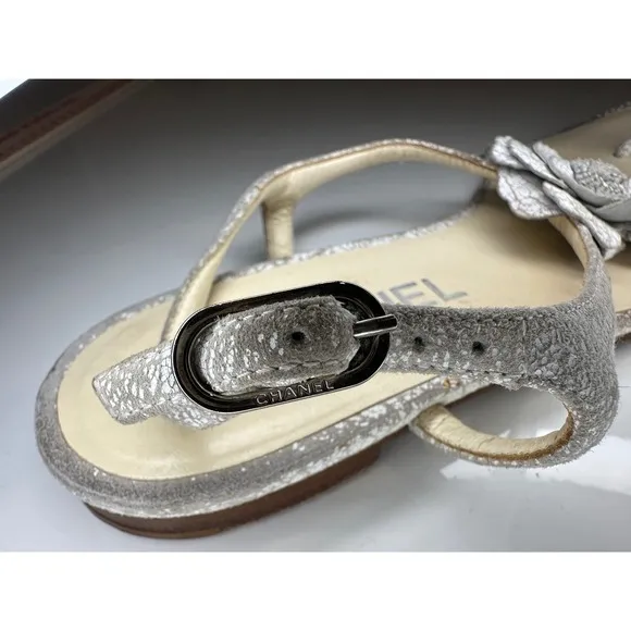 Chanel Flower Thong Sandal Ankle Strap Leather Silver Size 36 - AMPUTEE SINGLE