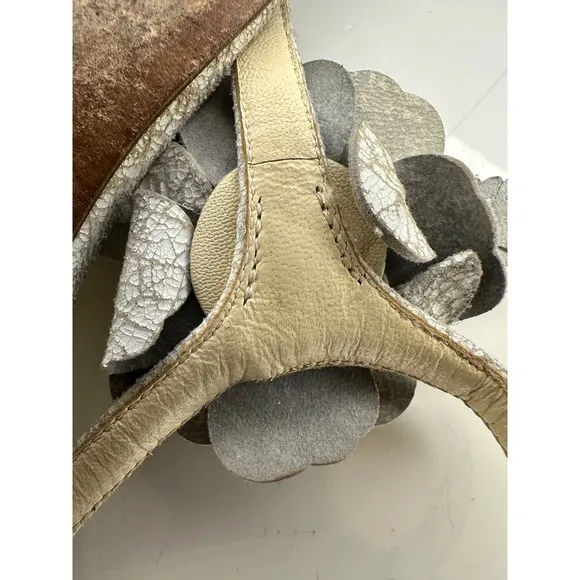 Chanel Flower Thong Sandal Ankle Strap Leather Silver Size 36 - AMPUTEE SINGLE