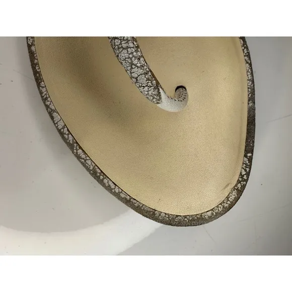 Chanel Flower Thong Sandal Ankle Strap Leather Silver Size 36 - AMPUTEE SINGLE
