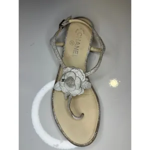 Chanel Flower Thong Sandal Ankle Strap Leather Silver Size 36 - AMPUTEE SINGLE