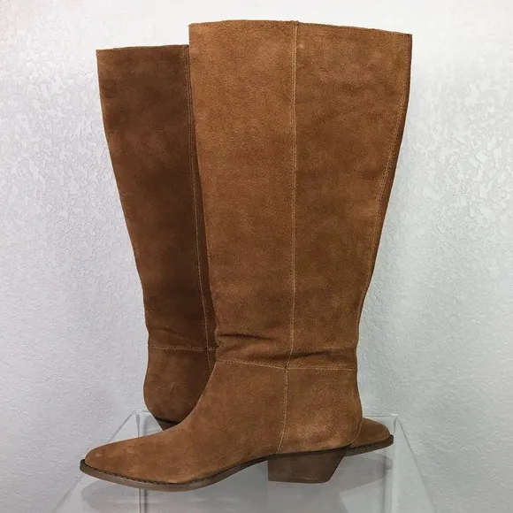 Chelsea &amp; Violet Suede Boots