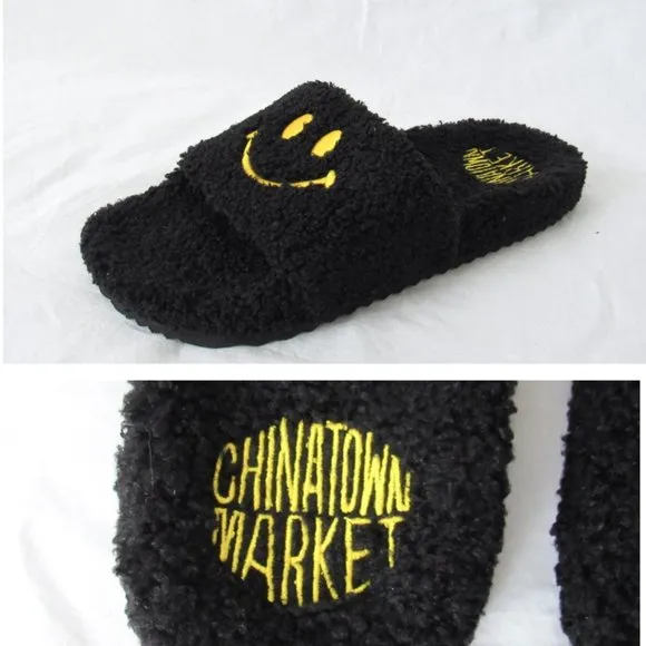 CHINATOWN MARKET 'Smiley' Black Sherpa Slides Shearling Black Slide Sandals SZ L
