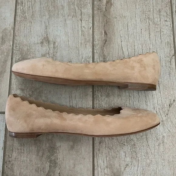 Chloe Lauren Scallop-Edge Suede Flats In Tan Size 35