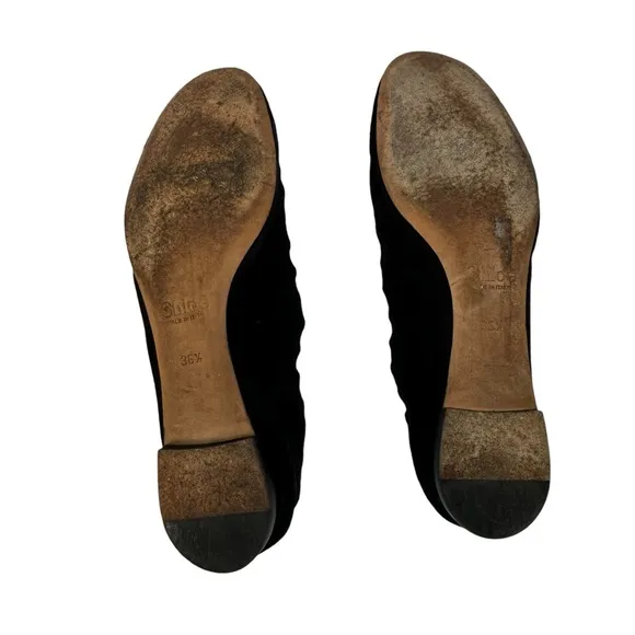 Chloe Lauren scalloped suede ballet flats woman’s SZ. 6