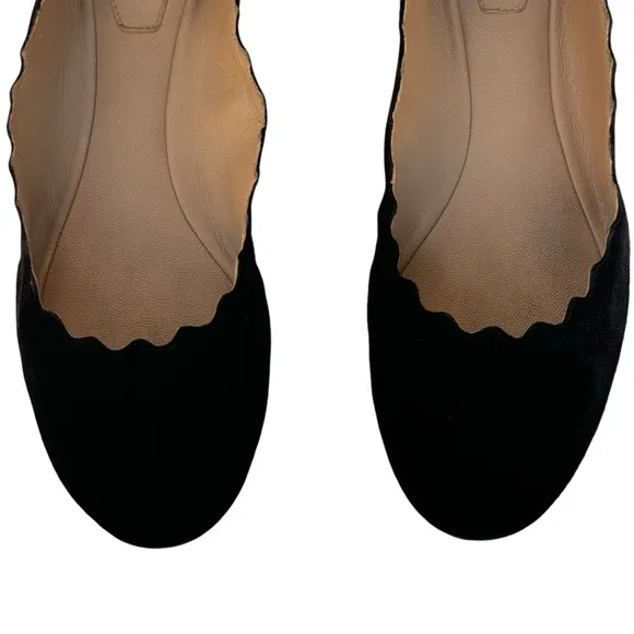 Chloe Lauren scalloped suede ballet flats woman’s SZ. 6