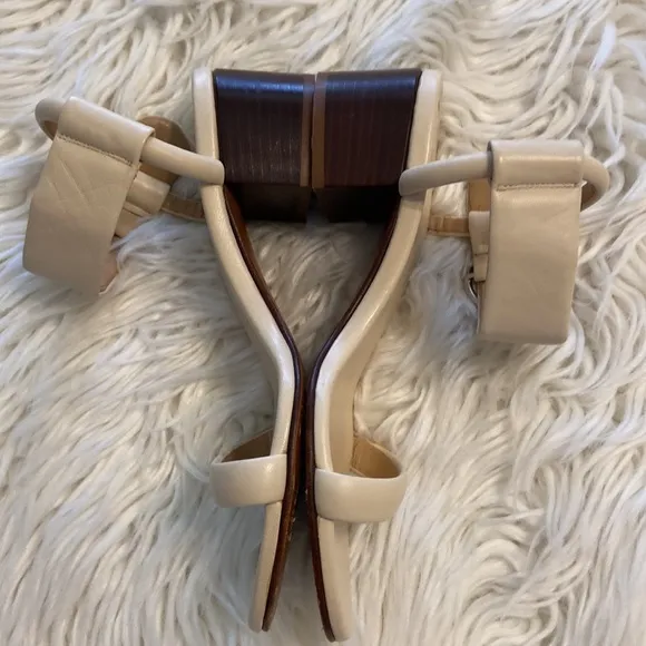CHLOE Sandals size 7.5 excellent condition please see all photos leather soft