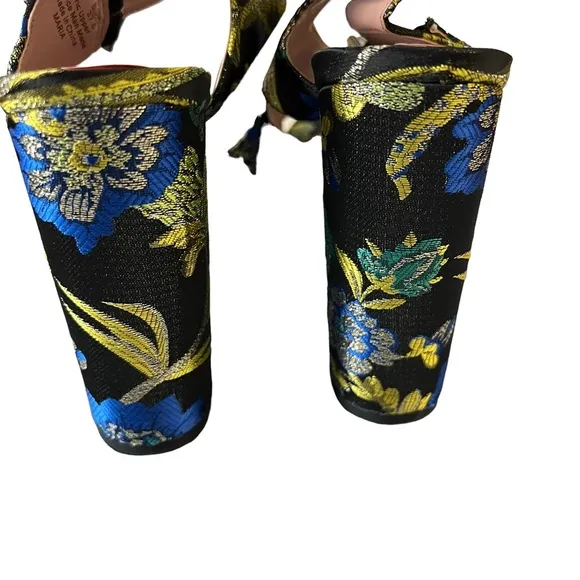 Circus by Sam‎ Edelman. Maria Chunky Heeled Sandals.