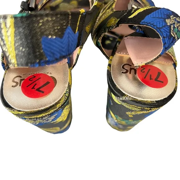 Circus by Sam‎ Edelman. Maria Chunky Heeled Sandals.