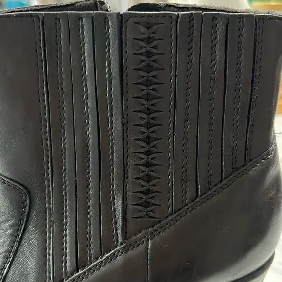 CLARKS 83576 Black Leather Casual Boots Size 9.5