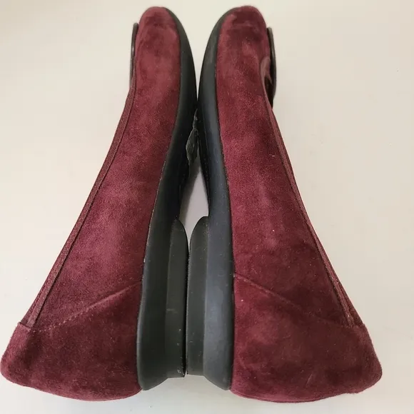 Clarks‎ Artisan Ballet Flats Burgundy Suede Size 7