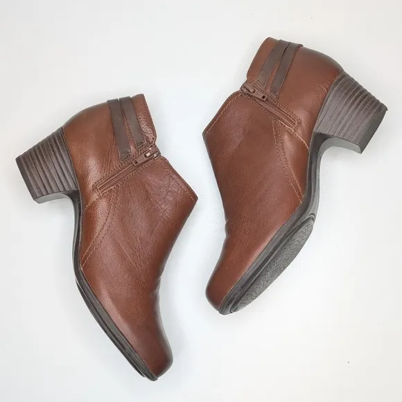 Clarks Collection ankle boots Valarie 2 Ashly brown dark tan size 7.5