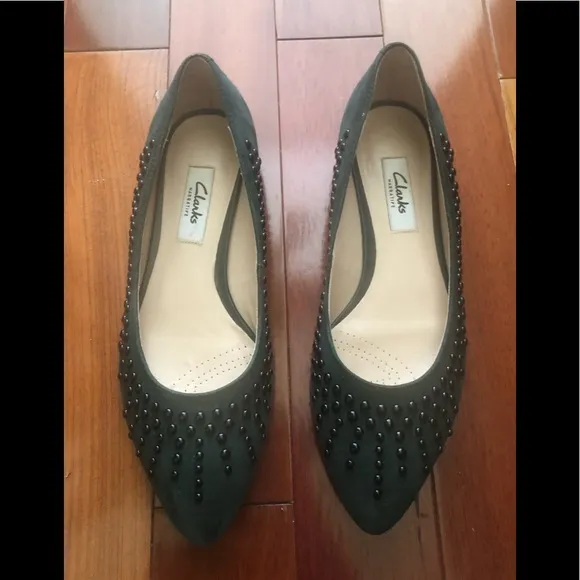 Clarks Dark Green Suede Flats