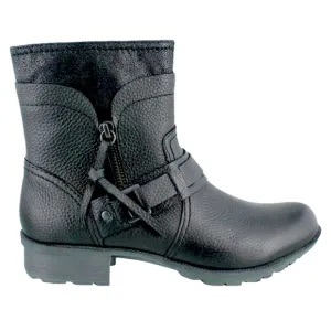 Clarks Riddle Avant Black leather Ankle Boots moto comfort size 8.5 tassels