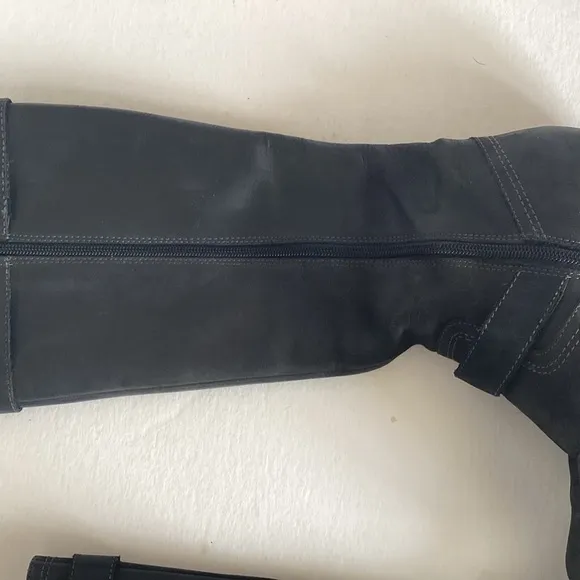 Clarks side zip low block heel leather moto style black boots with buckles 7 Med