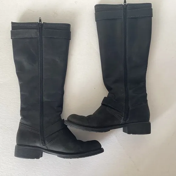 Clarks side zip low block heel leather moto style black boots with buckles 7 Med