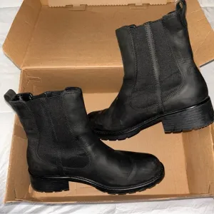 Clarks Tilden Zip II Boots