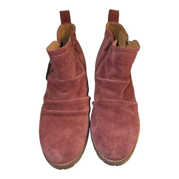 Clarks Unisex Aspra Walk Waterproof Sneaker Booties Rust Red WOMEN'S Size 11 New