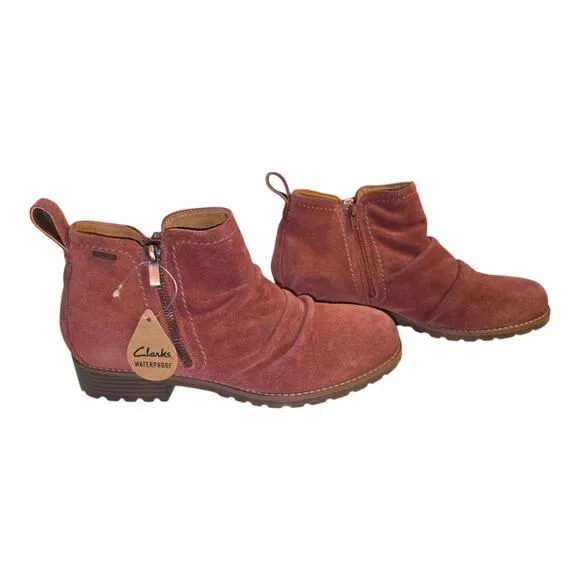 Clarks Unisex Aspra Walk Waterproof Sneaker Booties Rust Red WOMEN'S Size 11 New