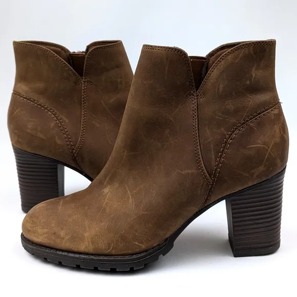 Clarks Verona Trish Distressed Leather Ankle Boot Block Heel Side Zip Notched 7