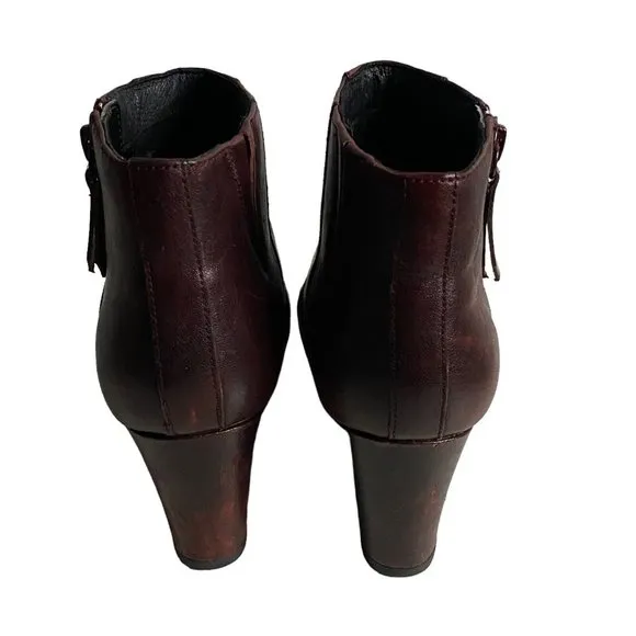 Clarks Women's Crystal Quartz Chelsea Burgundy Ankle Boots Sz 6.5