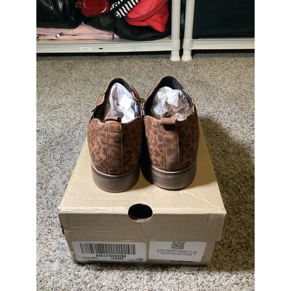 Clarks Women's Leopard Print Slip-On Shoes Multicolor Casual Flats