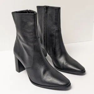 Coach and Four Silla Booties, Black Leather, Women's 8