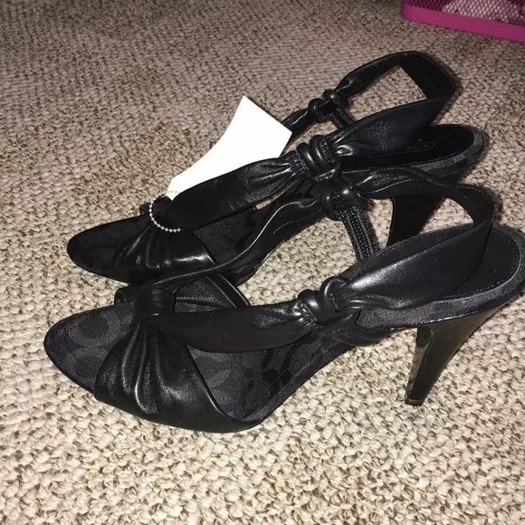 Coach brand REAL leather bailey NWT SANDALS