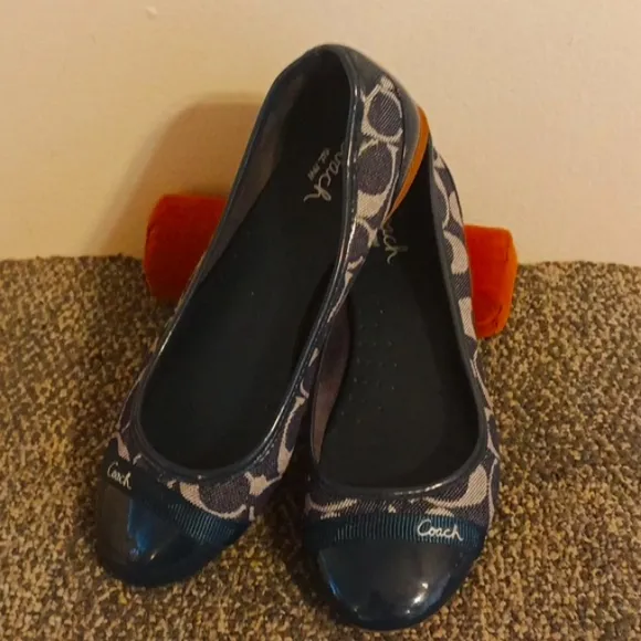 Coach Cecile Denim blue and gray canvas patent leather loafers size 6.5