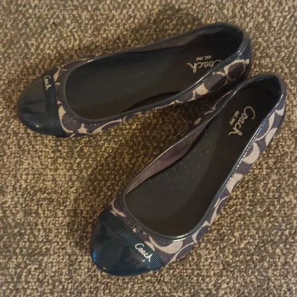 Coach Cecile Denim blue and gray canvas patent leather loafers size 6.5