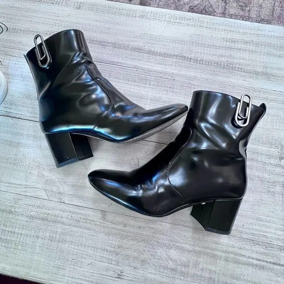 Coach Juliet Black Leather Ankle Heeled Boot Zip Side Round Toe Women’s Size 7
