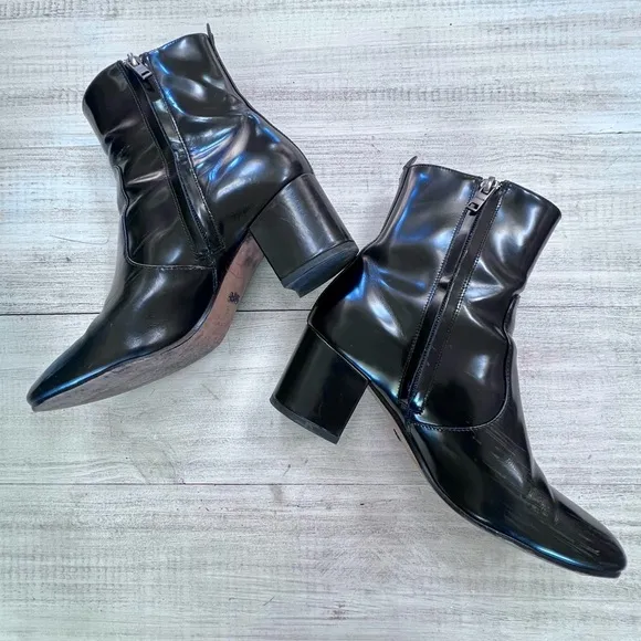 Coach Juliet Black Leather Ankle Heeled Boot Zip Side Round Toe Women’s Size 7