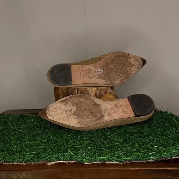Coach Valerie Nude Suede Flats 7.5